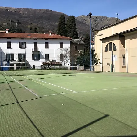 Calozzo Sleeps 6 Pool Carlazzo