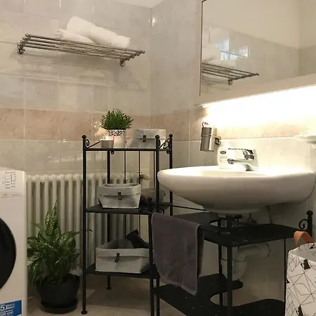 Calozzo Sleeps 6 Pool Carlazzo